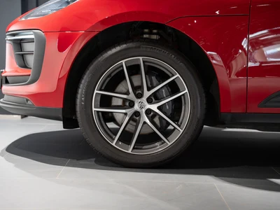 Porsche Macan Standard
