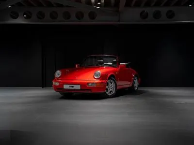 Porsche 911 Carrera