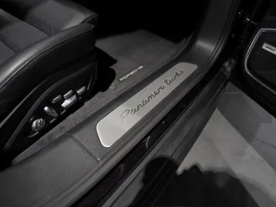 Porsche Panamera Turbo