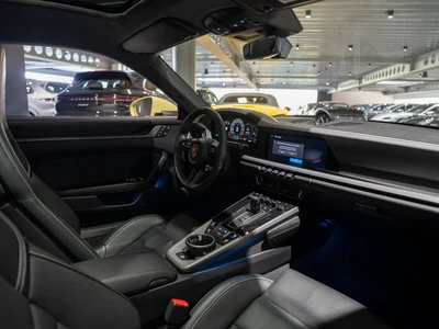 Porsche 911 Carrera