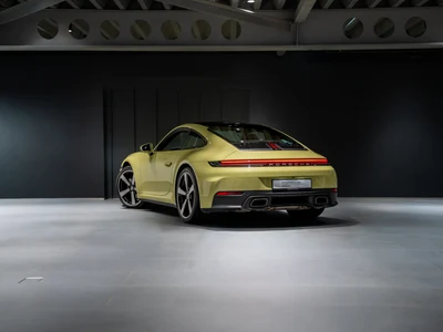 Porsche 911 Carrera