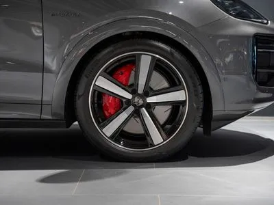 Porsche Cayenne Turbo E-Hybrid PHEV