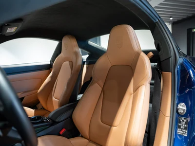 Porsche 911 GT3 Touring PDK