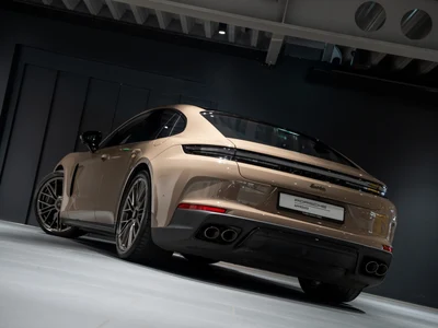 Porsche Panamera Turbo E-Hybrid PHEV