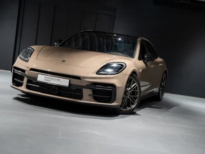 Porsche Panamera Turbo E-Hybrid PHEV