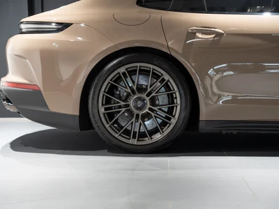 Porsche Panamera Turbo E-Hybrid PHEV
