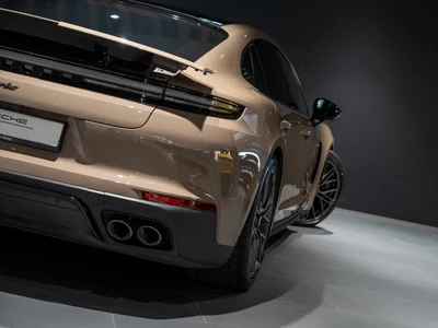 Porsche Panamera Turbo E-Hybrid PHEV
