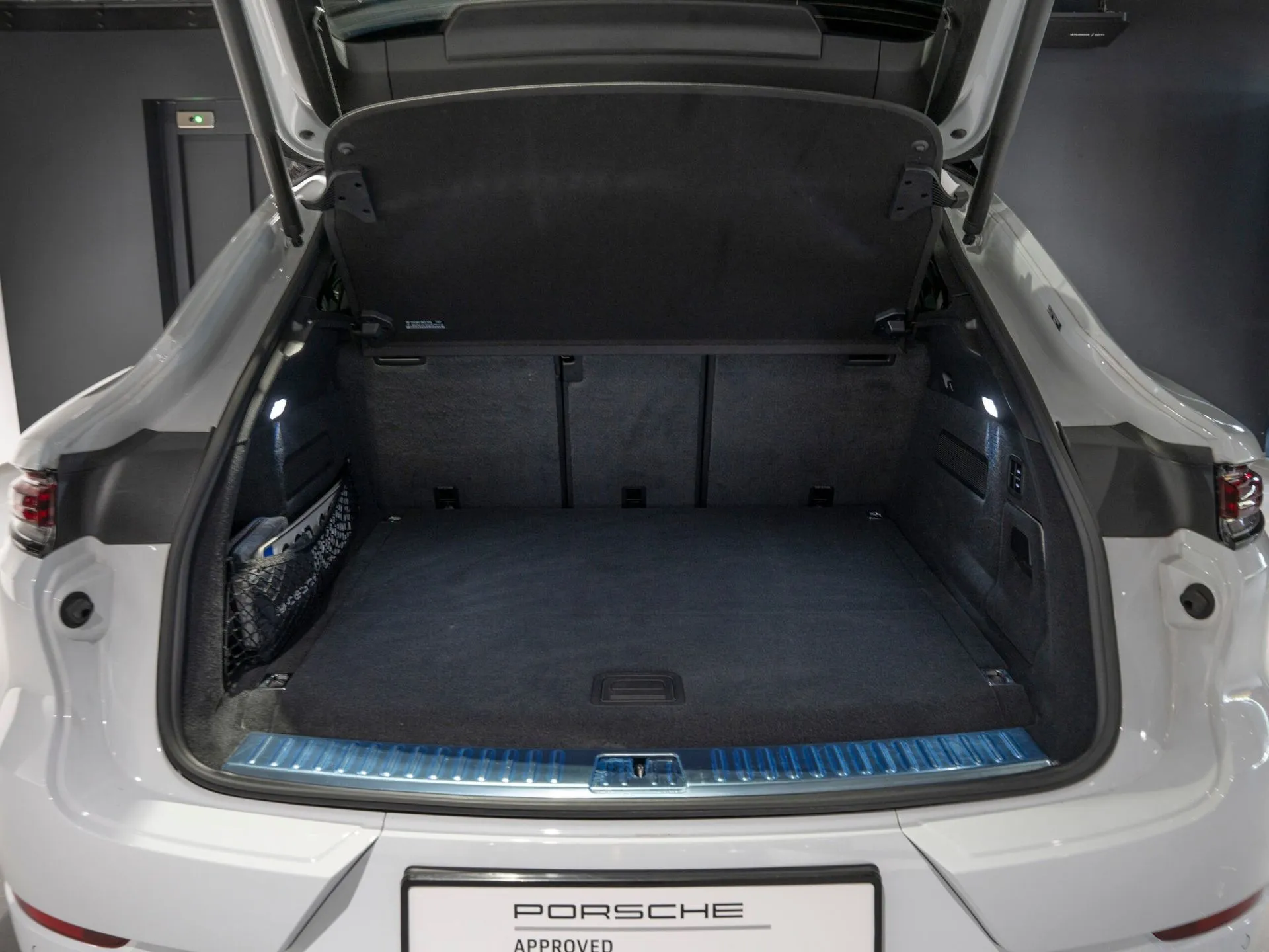 Porsche Cayenne S E-Hybrid PHEV III (2017-) — zdjęcie 16