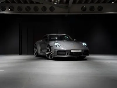 Porsche 911 Carrera