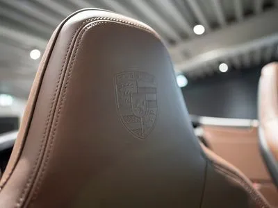 Porsche 911 Carrera