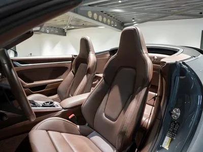 Porsche 911 Carrera