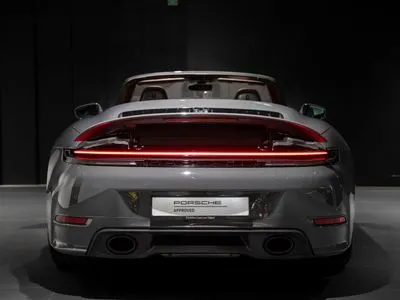 Porsche 911 Carrera