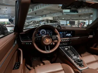 Porsche 911 Carrera