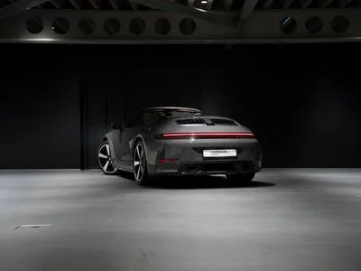Porsche 911 Carrera