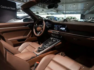 Porsche 911 Carrera
