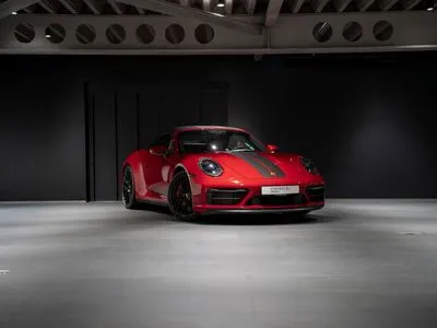 Porsche 911 Carrera 4 GTS