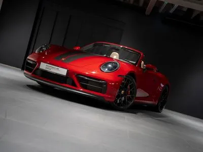 Porsche 911 Carrera 4 GTS