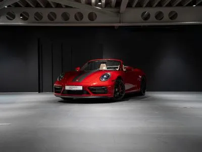 Porsche 911 Carrera 4 GTS