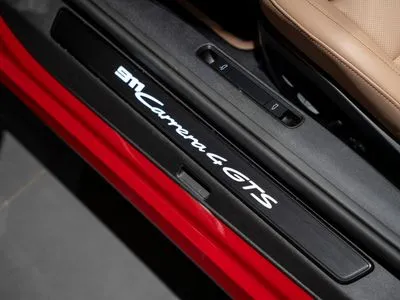 Porsche 911 Carrera 4 GTS