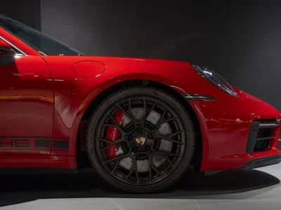 Porsche 911 Carrera 4 GTS