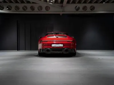 Porsche 911 Carrera 4 GTS