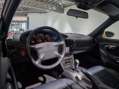 Porsche 911 Carrera