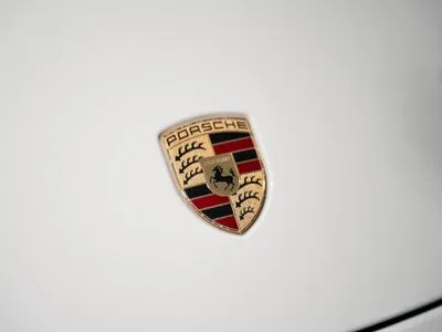 Porsche 718 Cayman Standard