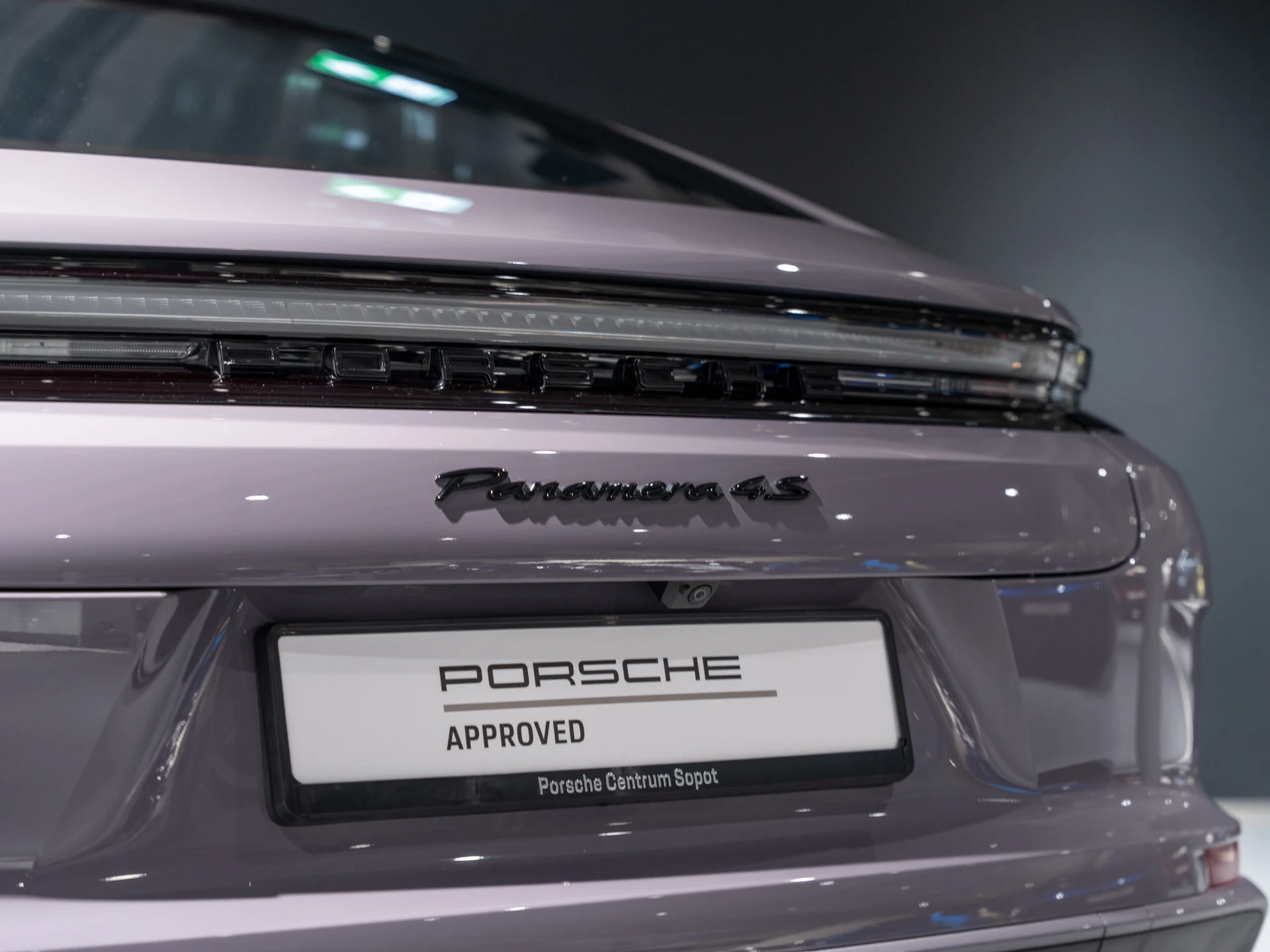 Porsche Panamera 4S E-Hybrid — zdjęcie 17