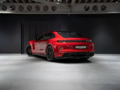 Porsche Panamera GTS