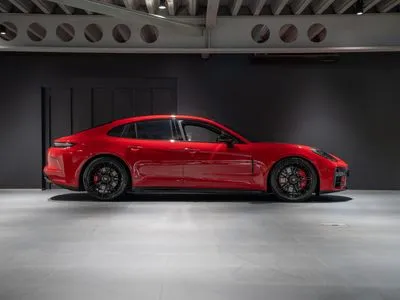 Porsche Panamera GTS