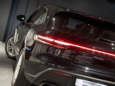 Porsche Macan Standard