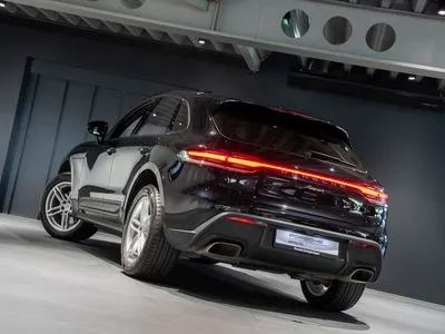 Porsche Macan Standard