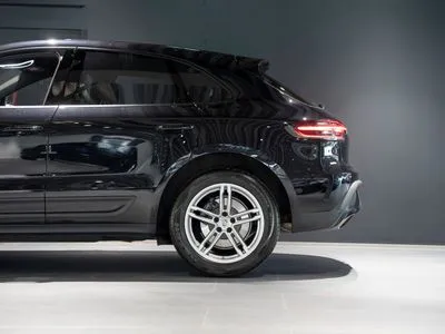 Porsche Macan Standard
