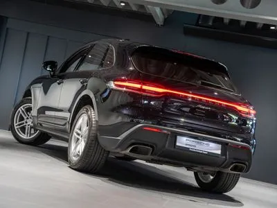 Porsche Macan Standard