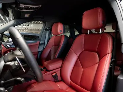 Porsche Macan Standard