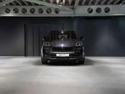 Porsche Macan Standard
