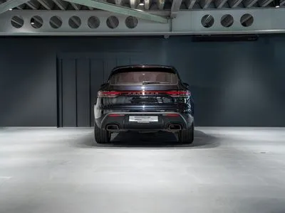 Porsche Macan Standard