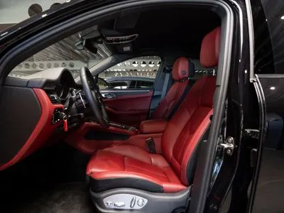 Porsche Macan Standard