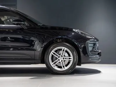 Porsche Macan Standard