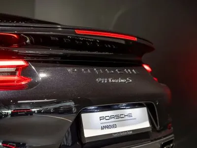 Porsche 911 Turbo S