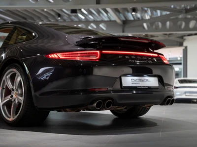 Porsche 911 Carrera 4S