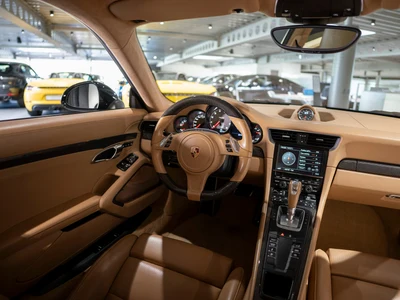 Porsche 911 Carrera 4S