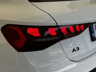Audi A3 Sportback TFSI mHEV 110 kW Advanced S tronic