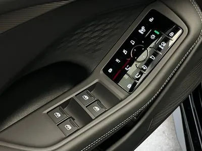 Audi A6 Avant TFSI mHEV 200kW Quattro S tronic