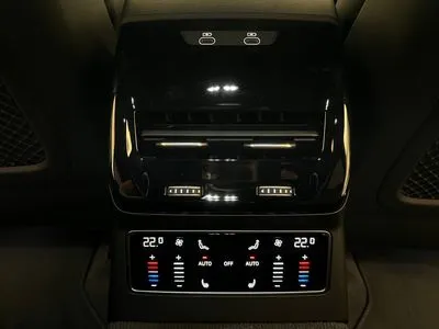 Audi A6 Avant TFSI mHEV 200kW Quattro S tronic