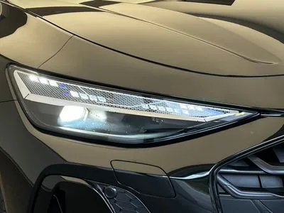 Audi A6 Avant TFSI mHEV 200kW Quattro S tronic