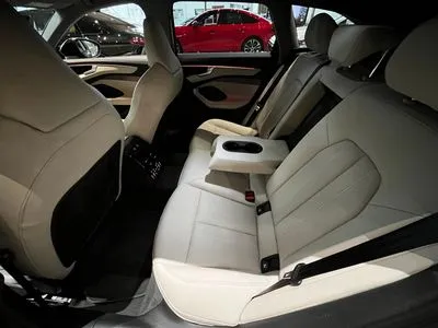 Audi A6 Avant TDI mHEV Quattro S tronic