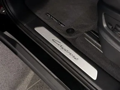 Porsche Cayenne Standard