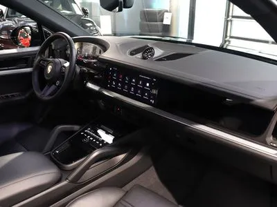 Porsche Cayenne Standard
