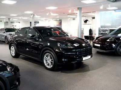 Porsche Cayenne Standard